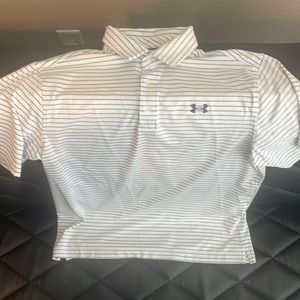 Mens under armour L loose fit